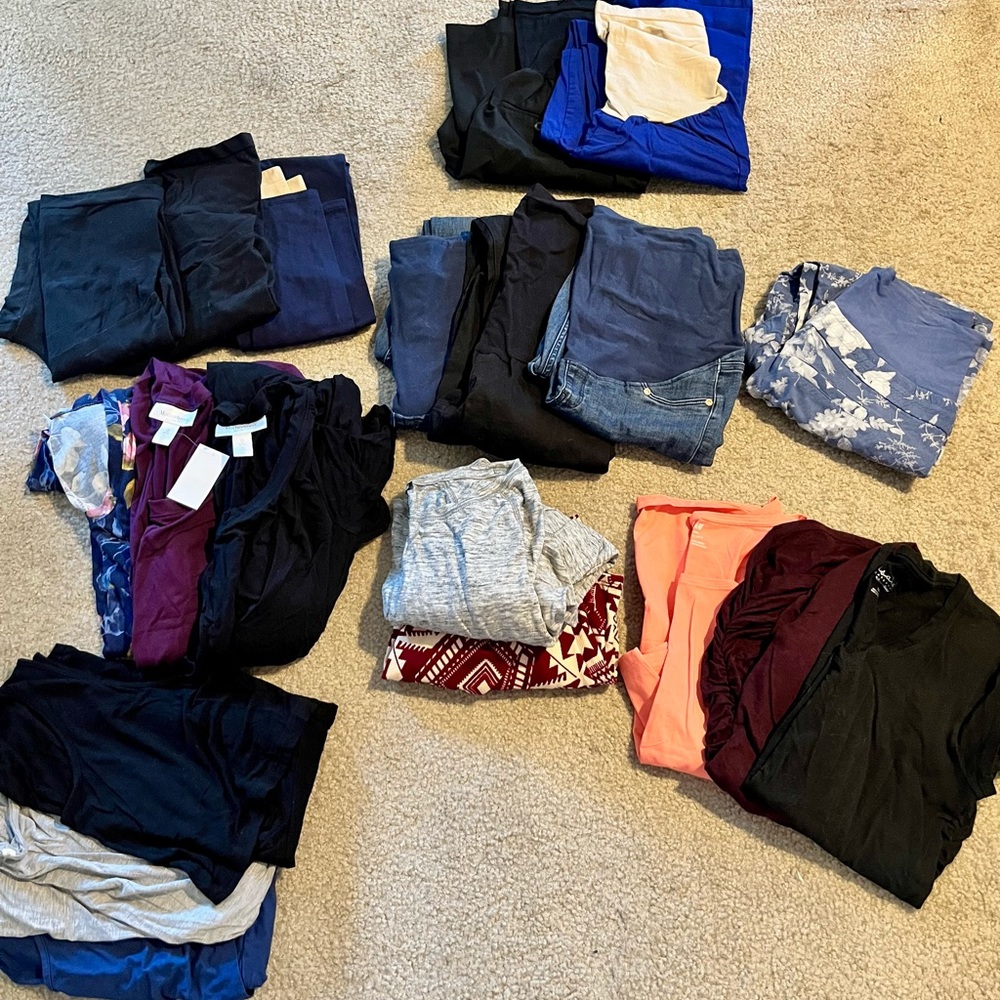 XS/S Maternity & Nursing Clothing
